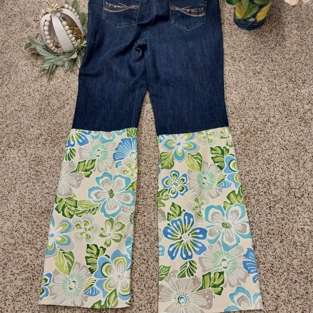 3782 Size 12 Upcycled Hannah Flare Bells. - Picture 4 of 7